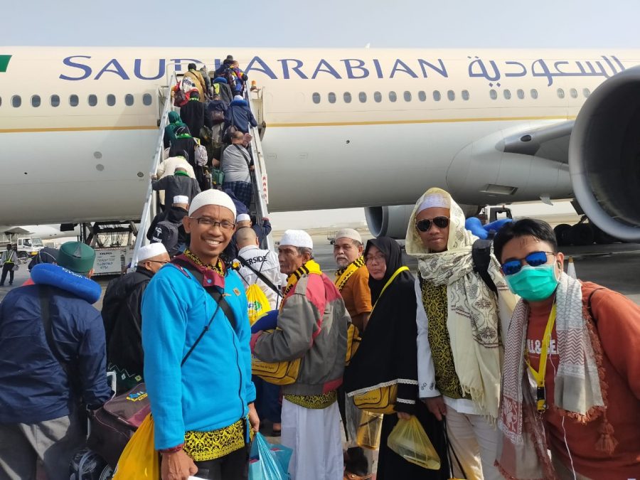 Fasilitas Pesawat Umroh FBI